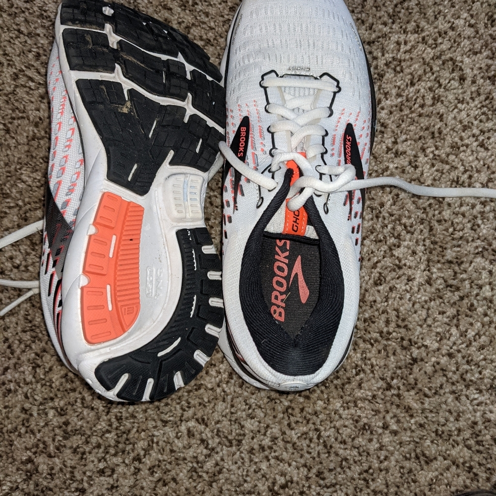 Ghost 13 tennis shoes